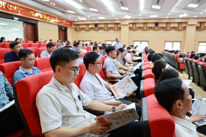 Tập huấn cho hơn 200 cán bộ y tế Phú Thọ về nhận diện, hỗ trợ trẻ khuyết tật - Ảnh 4.