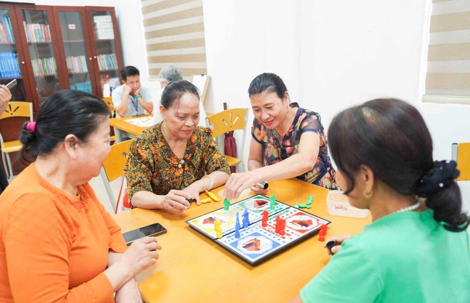 Mô hình chăm sóc sức khỏe người cao tuổi ở Long Biên: Điểm tựa an vui tuổi xế chiều- Ảnh 3.