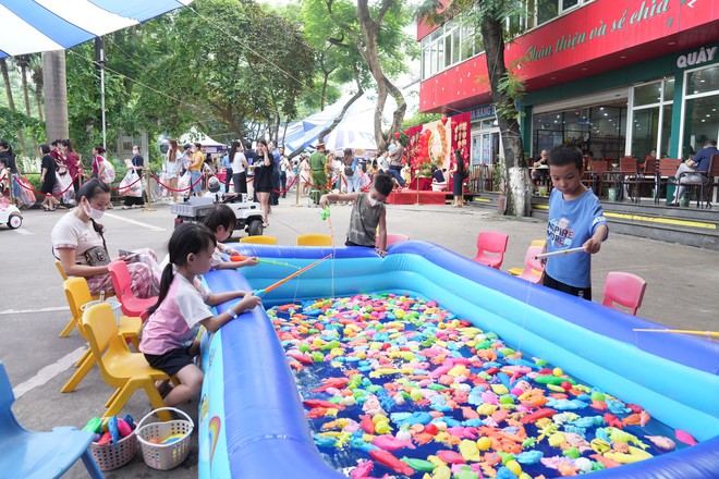 'Trung thu yêu thương' 2026: Để không bệnh nhi nào bị bỏ lại phía sau
- Ảnh 6.