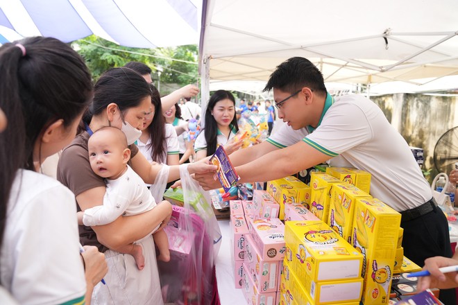 'Trung thu yêu thương' 2026: Để không bệnh nhi nào bị bỏ lại phía sau
- Ảnh 9.