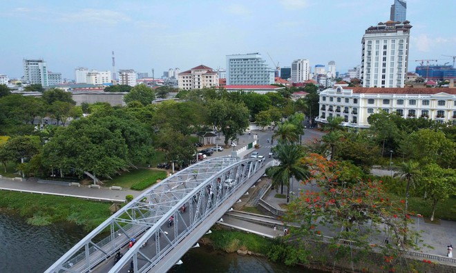 Ngắm diện mạo mới của cây cầu biểu tượng xứ Huế- Ảnh 7.