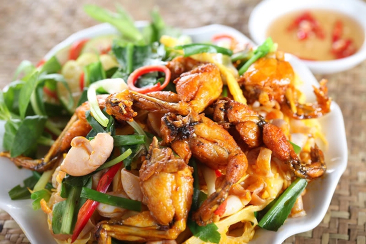 
	Ếch ướp sả xào lăn dùng cho các trường hợp phù nề, suy nhược cơ thể, sốt nóng.