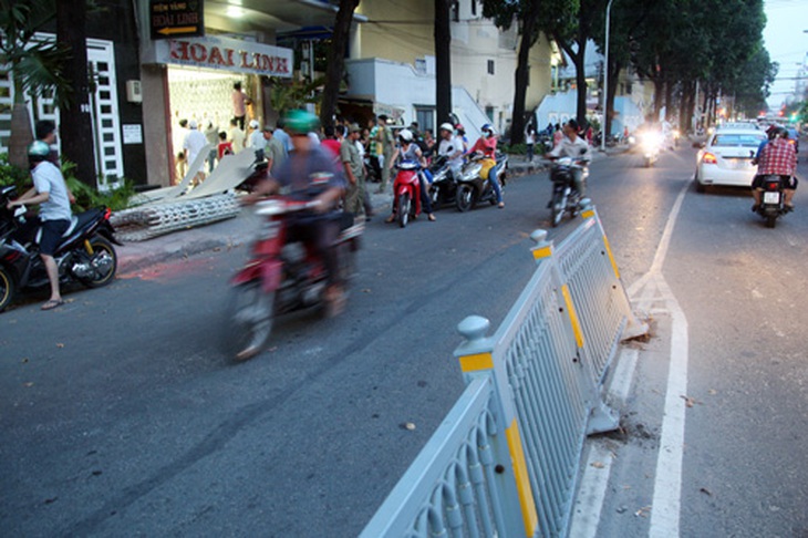 hoai-linh-2.jpg