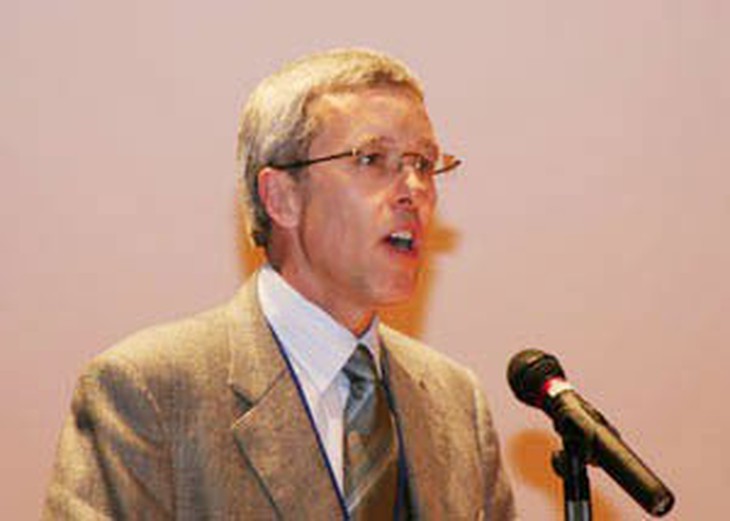 Giáo sư Alan Dupont, chuyên ngành an ninh quốc tế của Đại học New South Wales