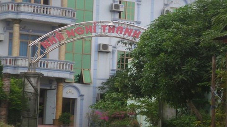 nhà nghỉ, tự tử, sinh viên,