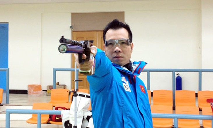 Xạ thủ Hoàng Xuân Vinh