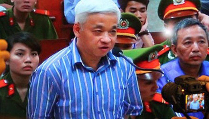 "Bầu" Kiên