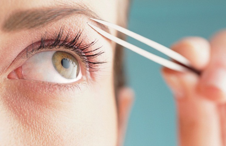 ghk-eyebrow-mistakes-de-3072-1416248765.