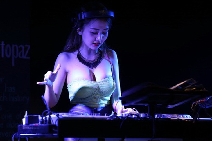 DJ thường gặp phải những lời tán tỉnh, gạ gẫm - Ảnh: Độc Lập