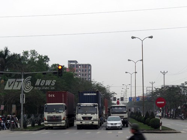 Lao ầm ầm, hung thần đất Cảng trêu ngươi tử thần