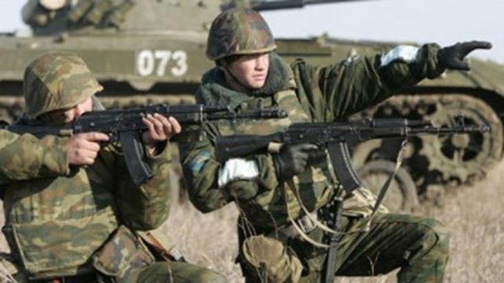 150.000 lính Nga tập trận sát biên giới Ukraine