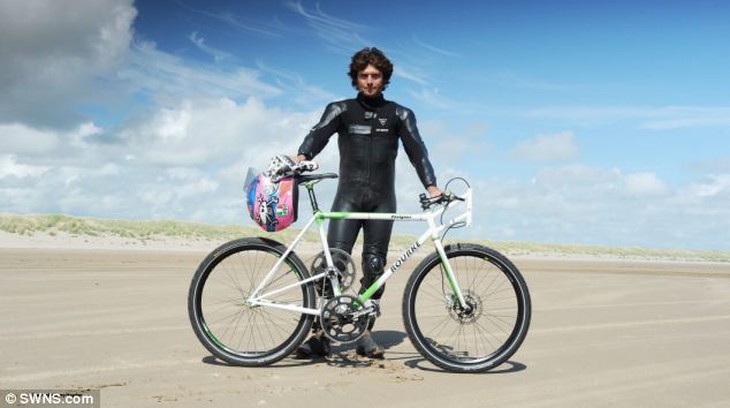 Guy Martin và chiếc xe địa hình siêu bền