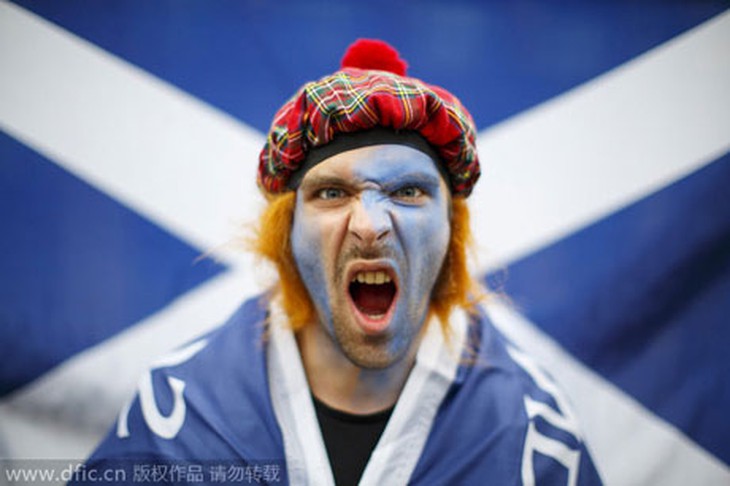 Một người dân Scotland tham gia cuộc mít-tinh “Nói có với độc lập” 