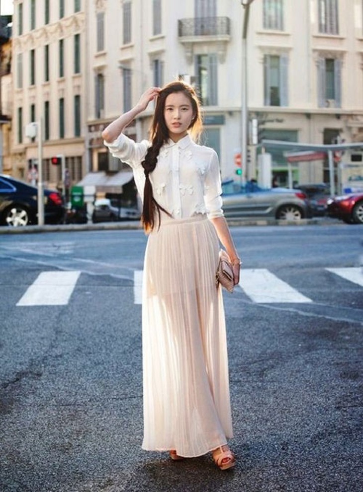 2 chiếc chân váy 