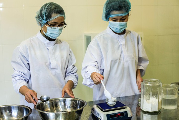 Nhập mô tả cho ảnh