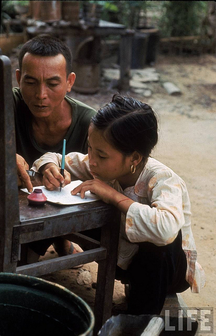 Những bộ ảnh cảm động về nghị lực của người Việt khiến hàng triệu trái tim thổn thức 12