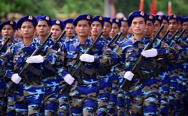 Khối chiến sĩ cảnh sát biển tham gia Lễ diễu binh chào mừng kỷ niệm 60 năm chiến thắng Điện Biên Phủ