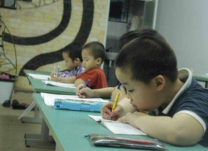 Bị ép học, nhiều trẻ sinh ra tính đối phó với học hành.