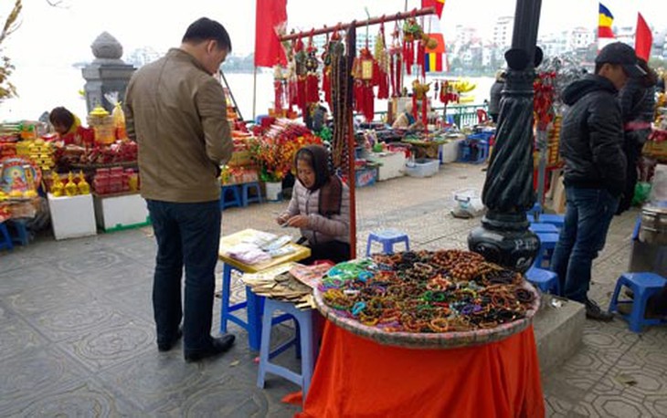 den-chua-9895-1392442944.jpg
