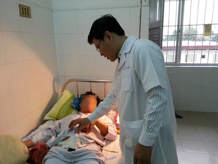 
	Ảnh bệnh nhân Đ. đang được điều trị tại BVĐK T.Ư Cần Thơ.(Ảnh do BVcung cấp)