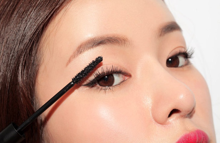 eh140514-mascara-5-3997-1417320208.jpg