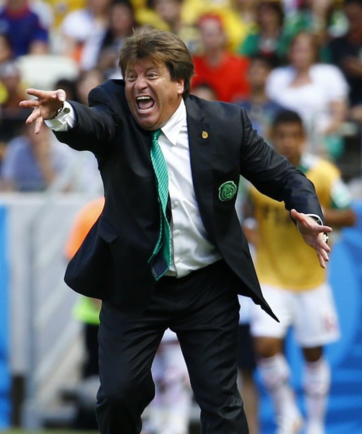 HLV Mexico điên tiết tố cáo trọng tài và cả FIFA