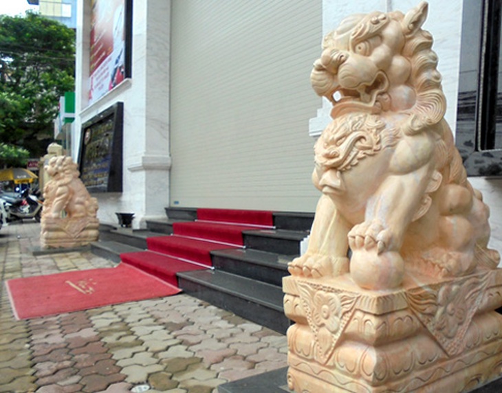 linh-vật, trấn-yểm, bùa-chú, Diệu-Hiền, sư-tử, gà-vàng, ngựa-sắt, phát-tài, chim, chó