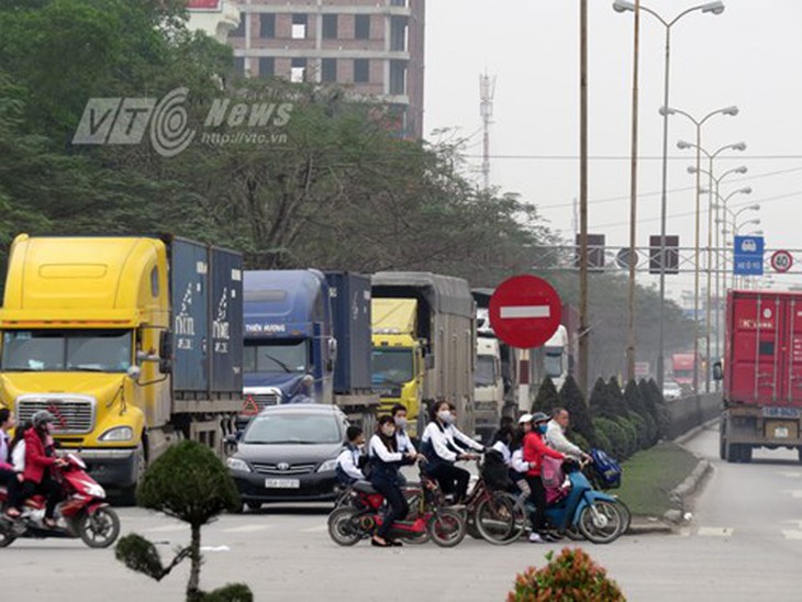 Lao ầm ầm, hung thần đất Cảng trêu ngươi tử thần