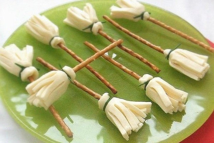5 món ăn độc đáo, dễ làm cho bữa tiệc Halloween của bé 4