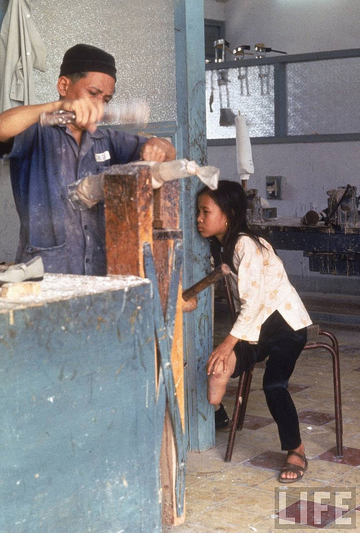 Những bộ ảnh cảm động về nghị lực của người Việt khiến hàng triệu trái tim thổn thức 4