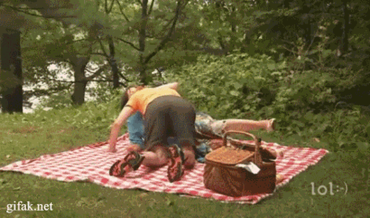room picnic