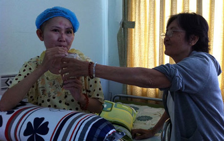 Nghệ sỹ Tâm Tâm nằm viện sau khi bị cướp (Ảnh: Hoàng Nhung)