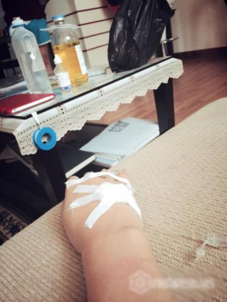 Sao Việt bị ném đá vì khoe ảnh nhập viện - 6