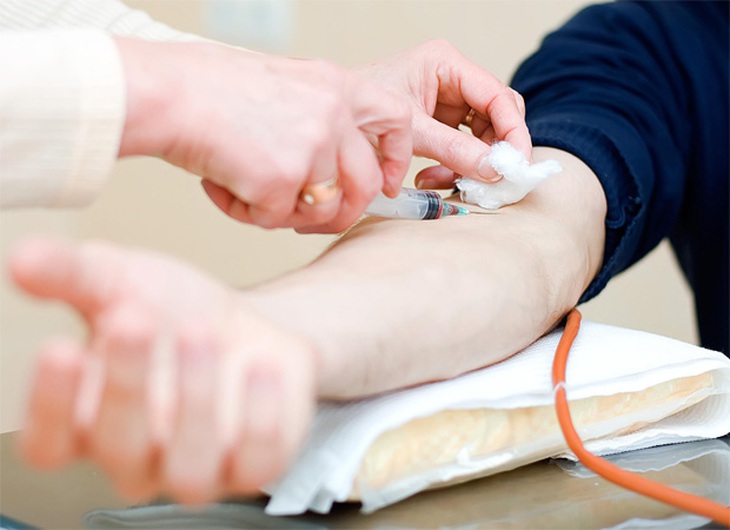 Đàn ông từ 30 tuổi cần xét nghiệm máu cơ bản.
