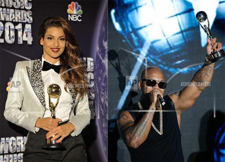 Ca sĩ Tal và rapper Lacel Dillard (phải).