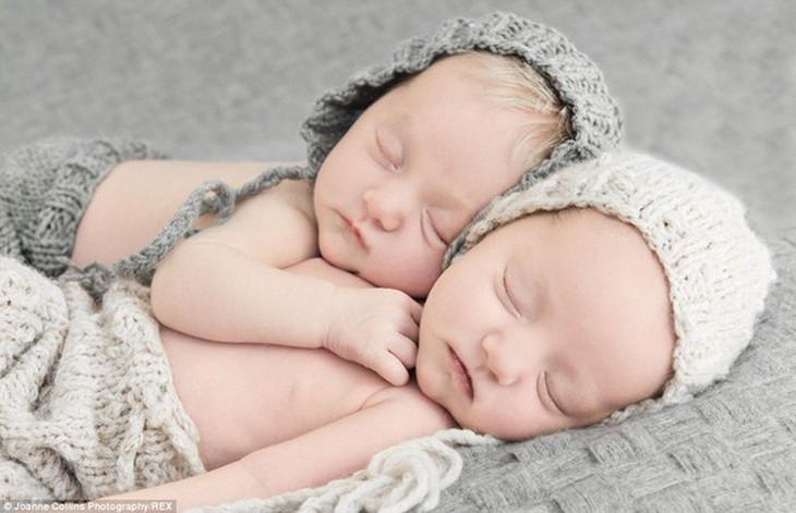 Tan chảy với bộ ảnh ngọt ngào khi bé sơ sinh ngủ 8