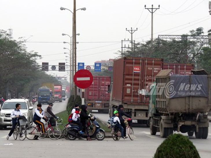 Lao ầm ầm, hung thần đất Cảng trêu ngươi tử thần