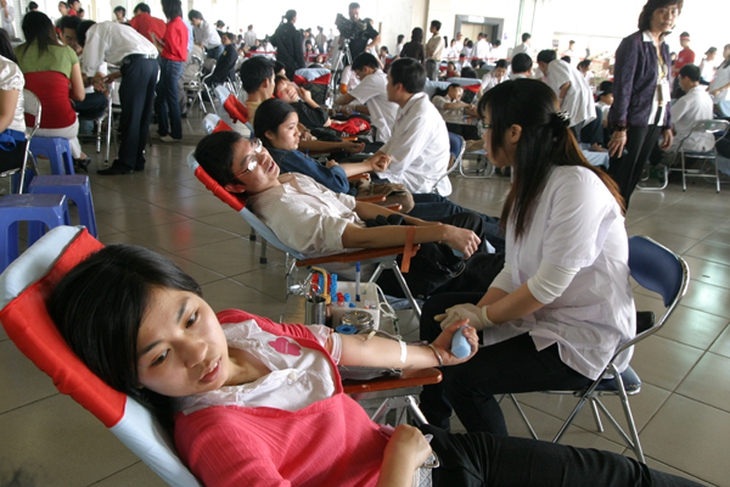 Hiến máu cứu người- nghĩa cử cao đẹp                                                                   Ảnh: Trần Minh