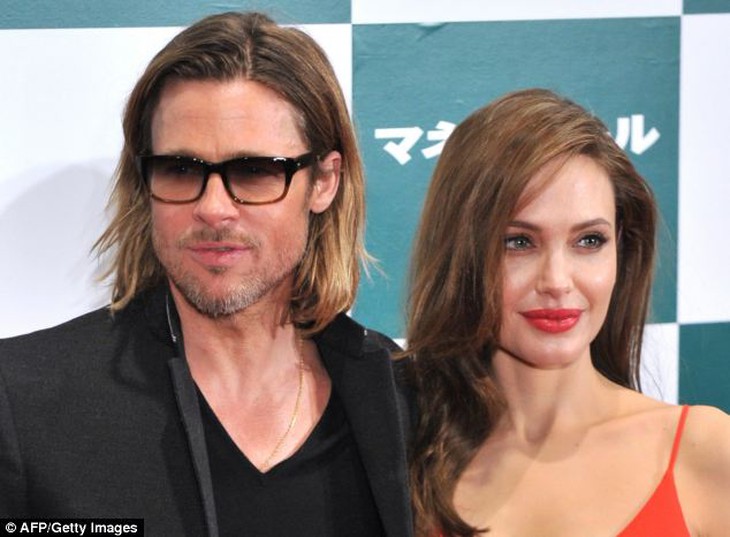 Angeline Jolie và người bạn đời ủng hộ hành động loại bỏ nguy cơ ung thư của cô.