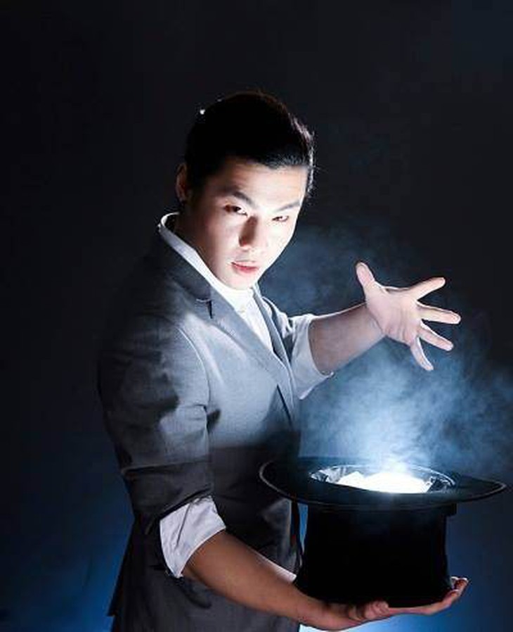 Ảo thuật gia Adria