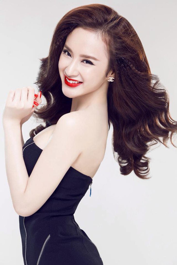 Angela Phương Trinh xinh đẹp không tì vết.
