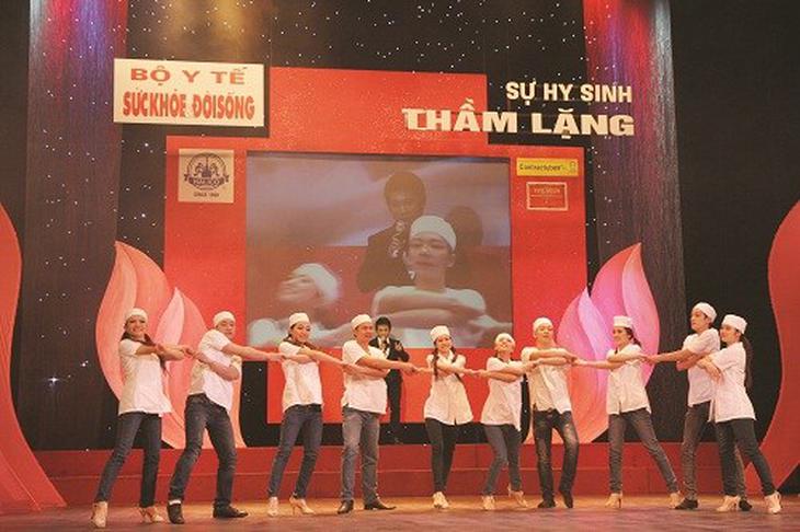 Cuộc thi viết về ngành y mang tên Sự hy sinh thầm lặng