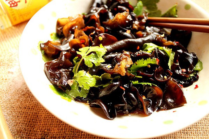 Món mộc nhĩ trộn chua cay