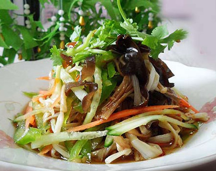 Salát dưa chuột, mộc nhĩ chữa bệnh mạch vành