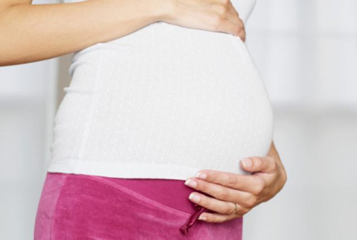Són tiểu có thể xảy ra ở mọi đối tượng: từ trẻ con đến người lớn, từ nam đến nữ, từ phụ nữ mang thai đến phụ nữ mãn kinh.