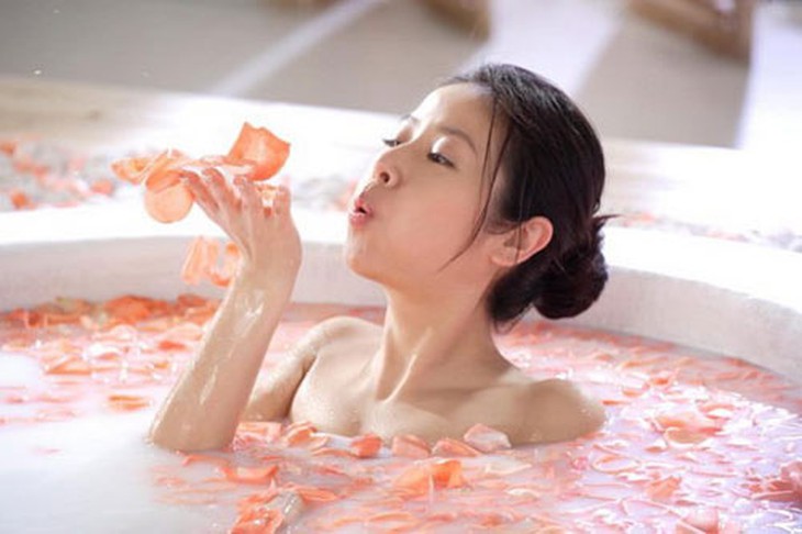 Thư giãn và giải độc cơ thể với muối