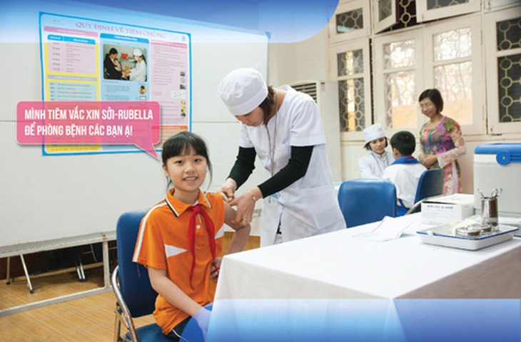 Tiêm vắc-xin sởi – Rubella cho trẻ em.