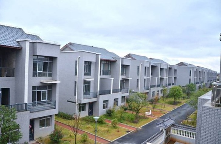 Khu nhà do đại gia Xiong Shuihua xây làm từ thiện.