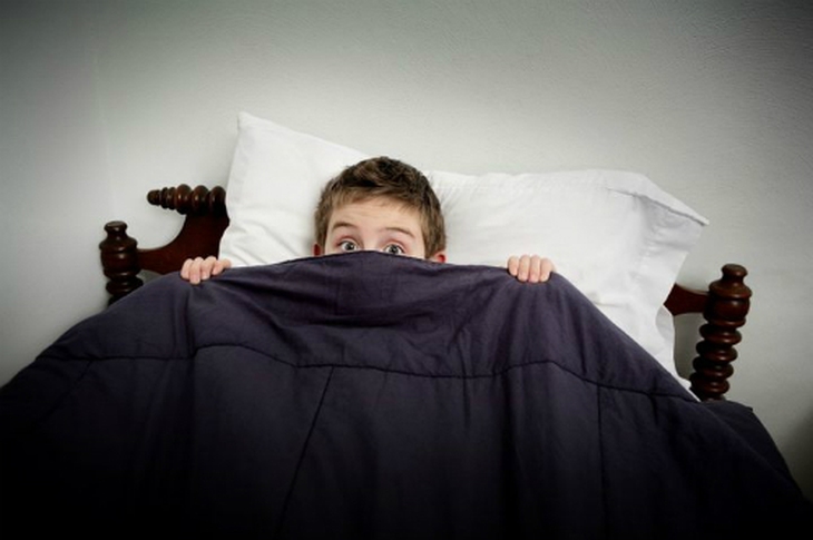 lully-gadget-saves-nightmares-1113-3232-