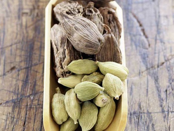 Hạt bạch đậu khấu.